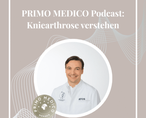 Prof. Dr. Becher mit PRIMO MEDICO Member Siegel und der Titel vom Blogbeitrag Zum Podcast: Kniearthrose verstehen